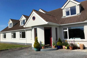 Spacious seaside apartment 3km from Clifden